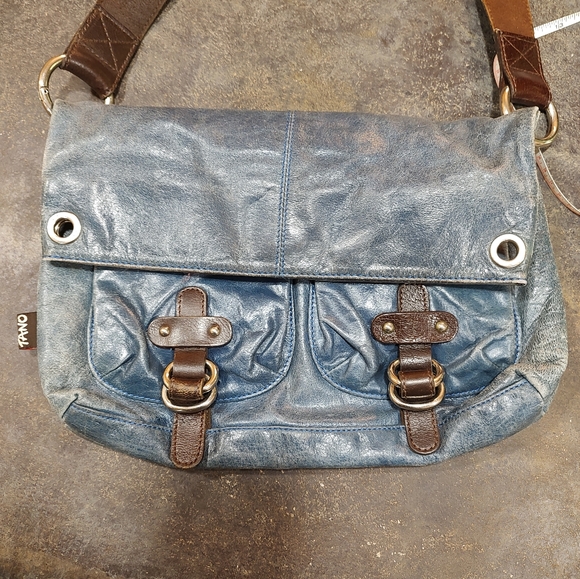Tano distressed crossbody bag - Picture 1 of 7